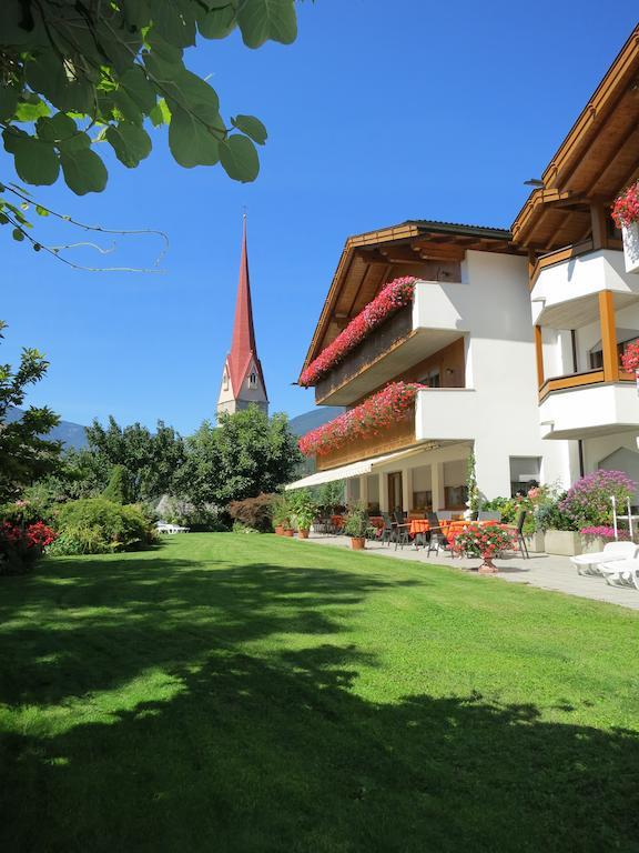 Hotel Waldheim Natz-Schabs Esterno foto