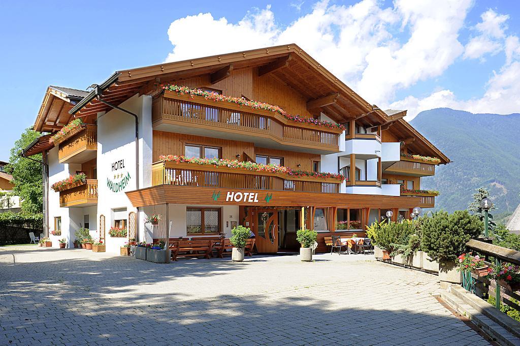 Hotel Waldheim Natz-Schabs Esterno foto